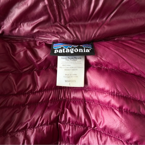 PATAGONIA Ultralight Down Hoody Quilted Puffer Jacket - Picture 12 of 14